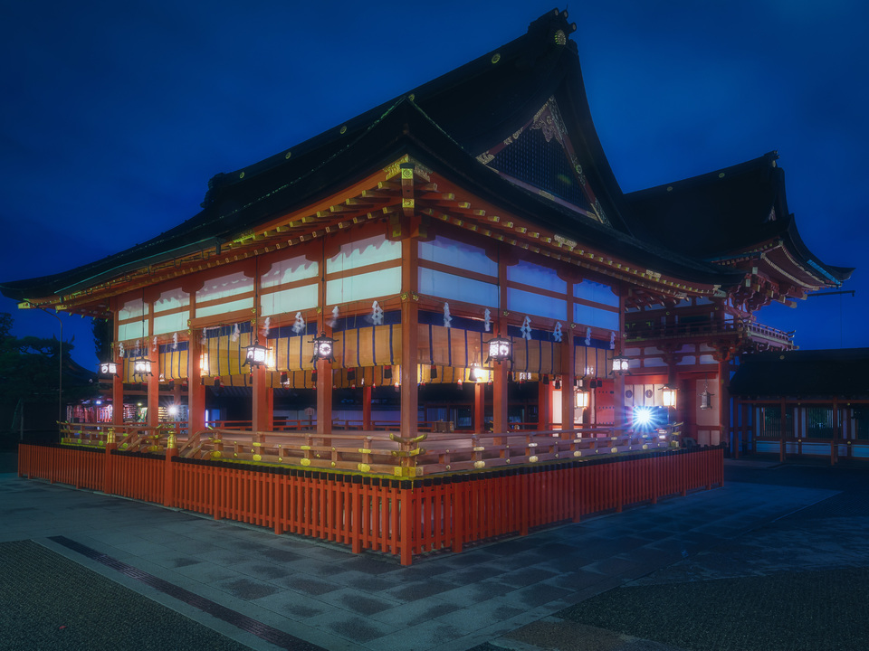 Heian Shrine at Dusk
