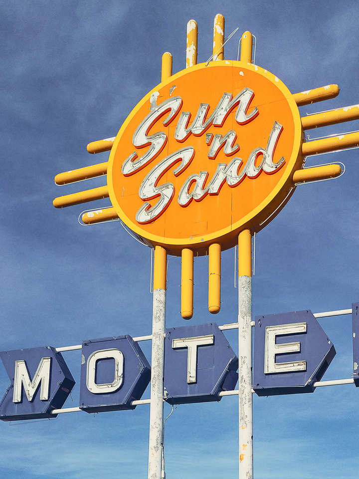 Sun n Sand Motel