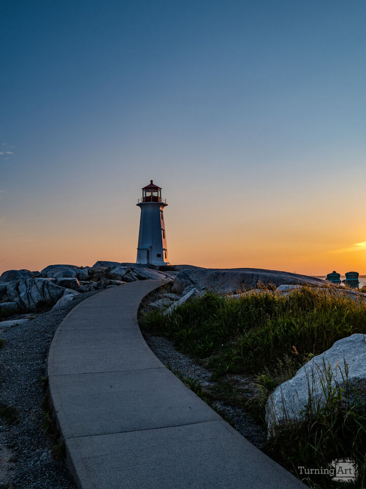 Sunset Pathway to Peggy&#39;s Cove Lighthouse 