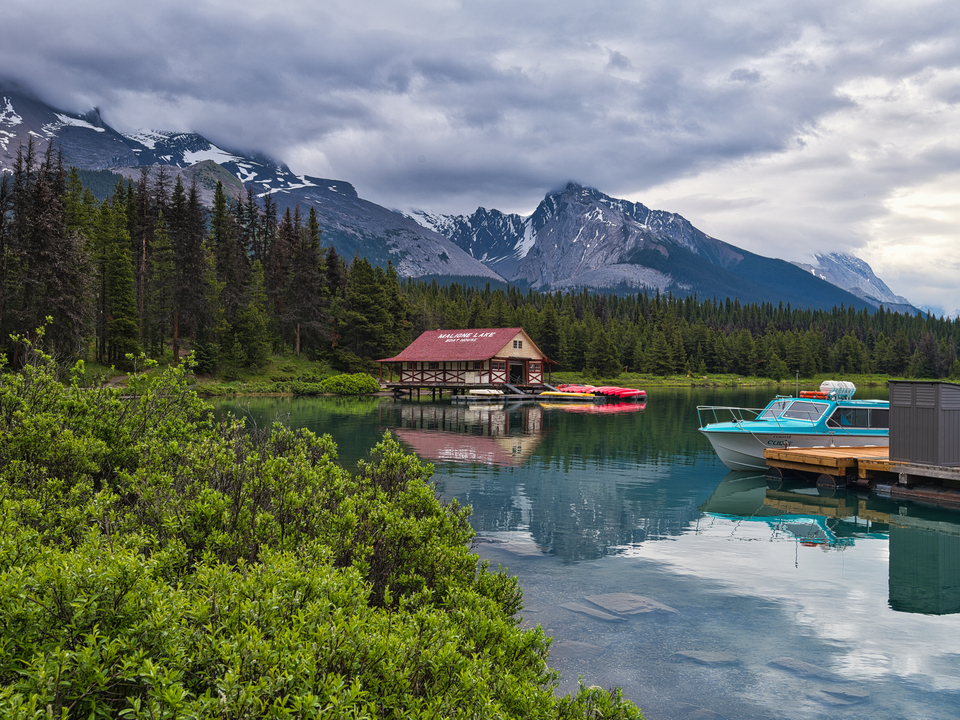 Maligne Lake Boat House