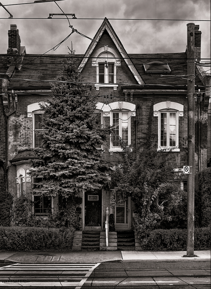 Nos 468-470 King St E 1