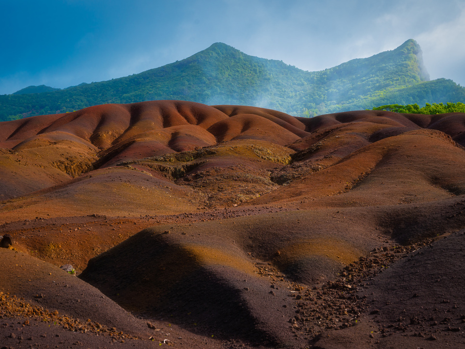 Seven Colored Earths with Mountain