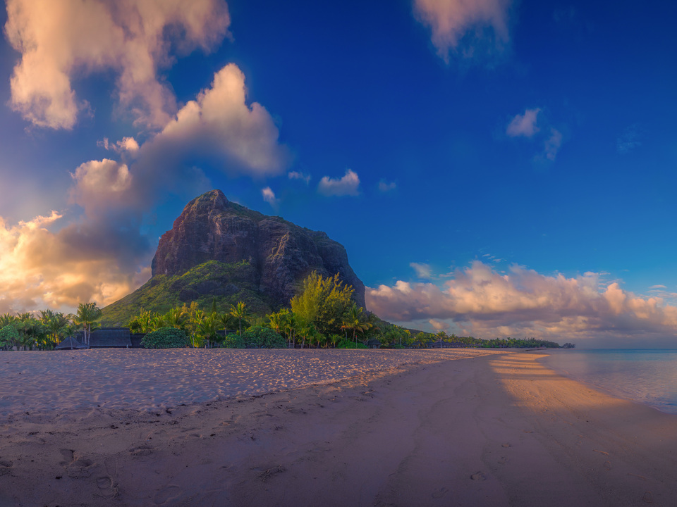 Le Morne Sunrise Glow