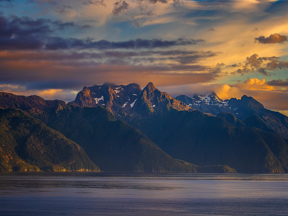 Mountain Passage Vibrance