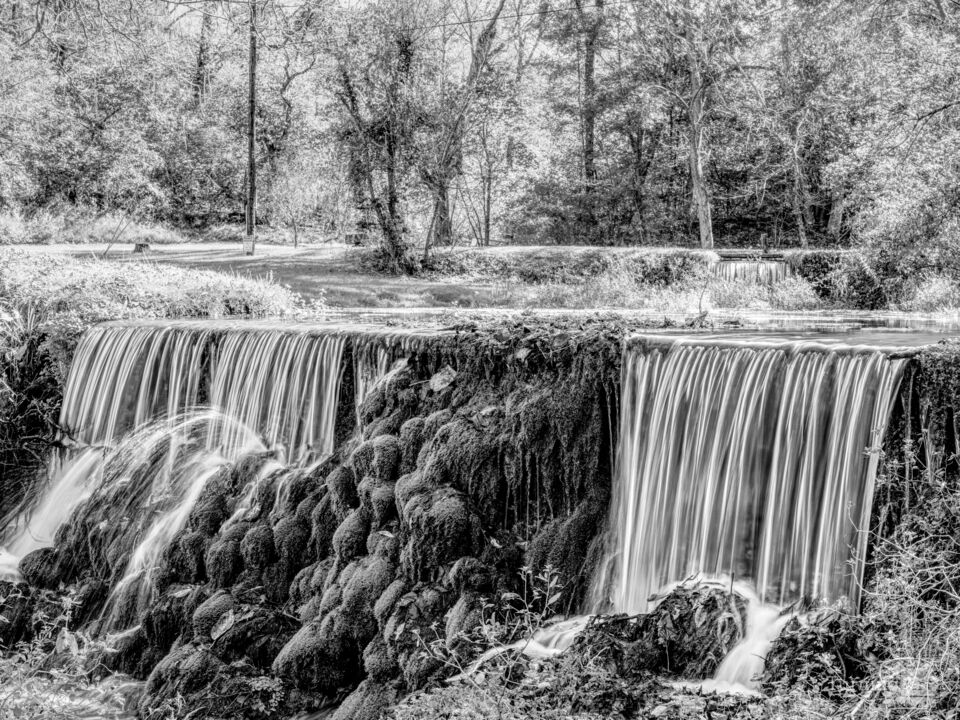 Triple Cascades Of Autumn Grayscale