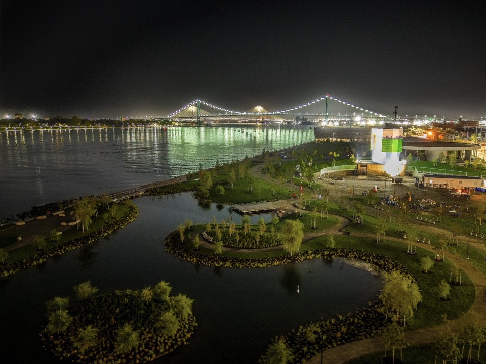 Detroit Ralph C. Wilson Centennial Park DJI_0806