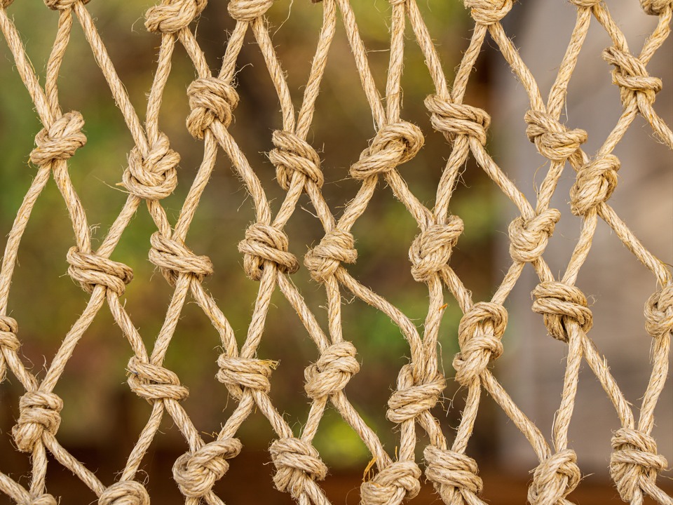 Knotted fishing net