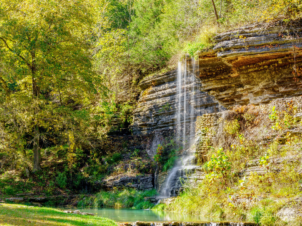 Great Spirit Rock Shelter Falls In Autumn