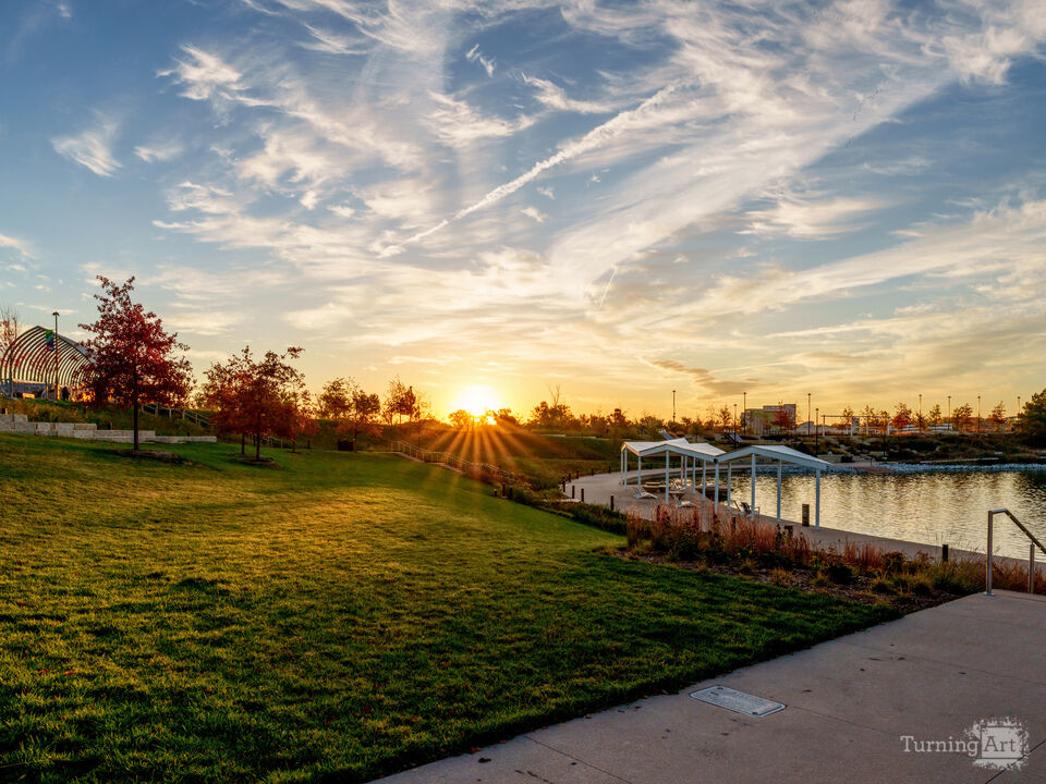 Omaha River Front Horizon Sunburst