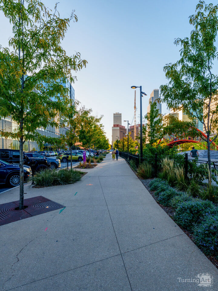 Omaha Farnam St Sidewalk View