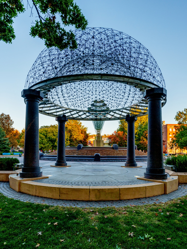 Bayliss Park Gazebo And Fountain Evening