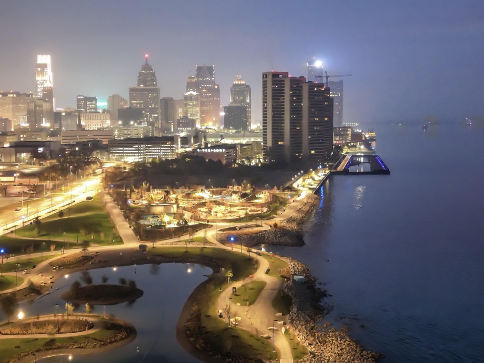 Glowing Detroit Michigan Skyline _0482