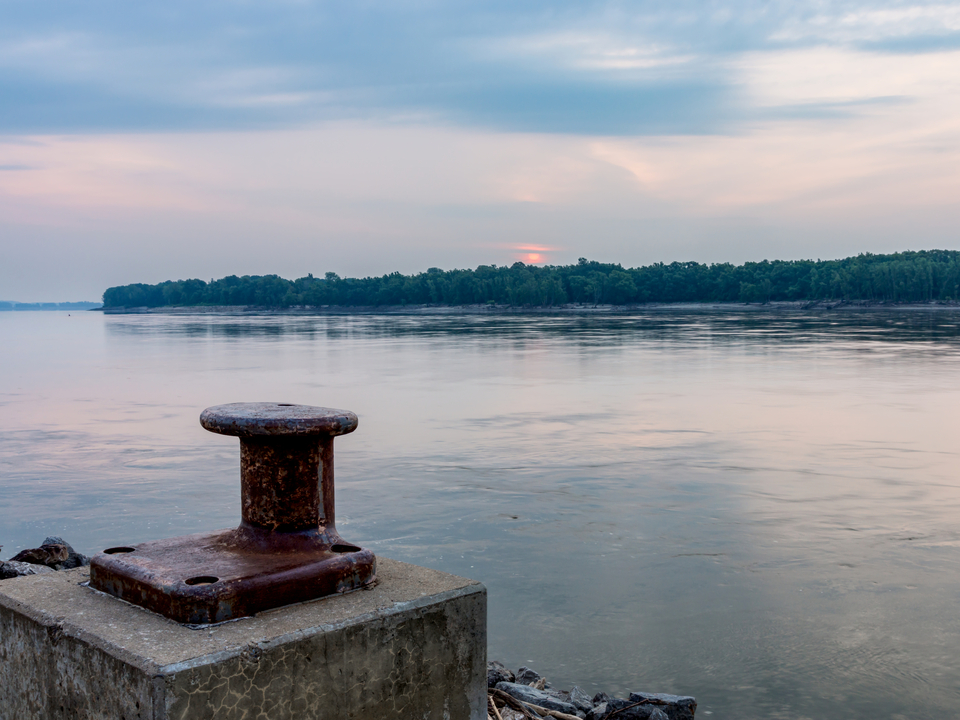 Mississippi River Bitt Bollard Sunrise