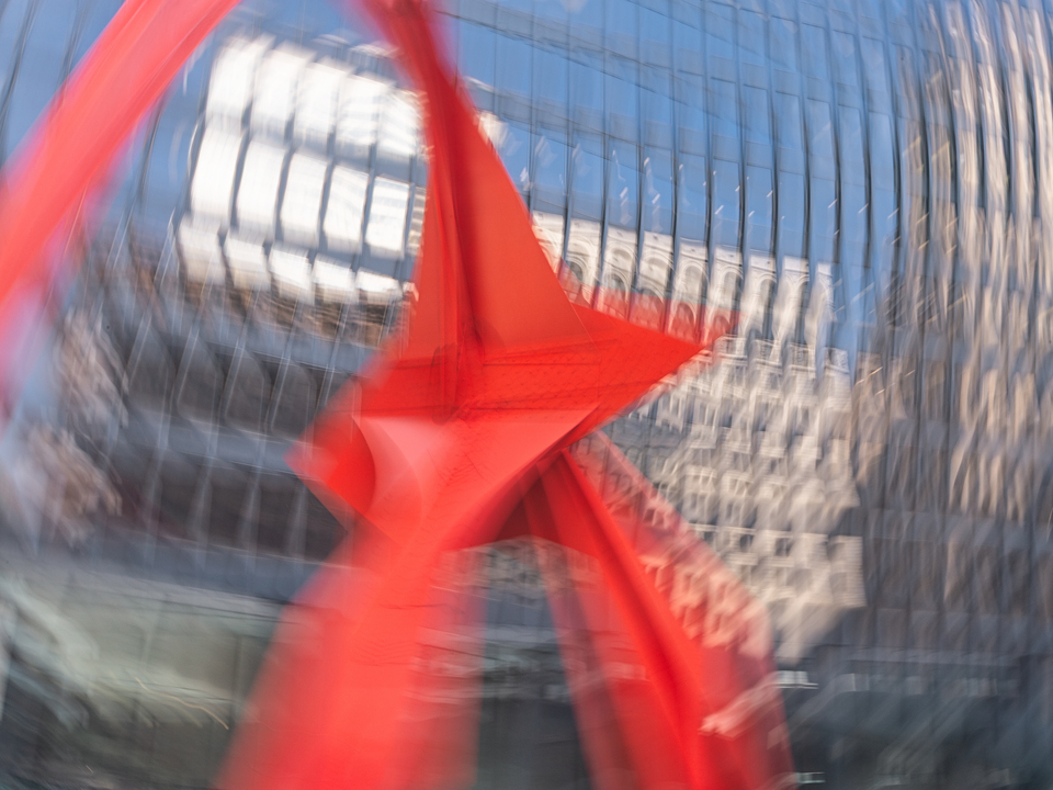 Spinning Calder Flamingo Chicago