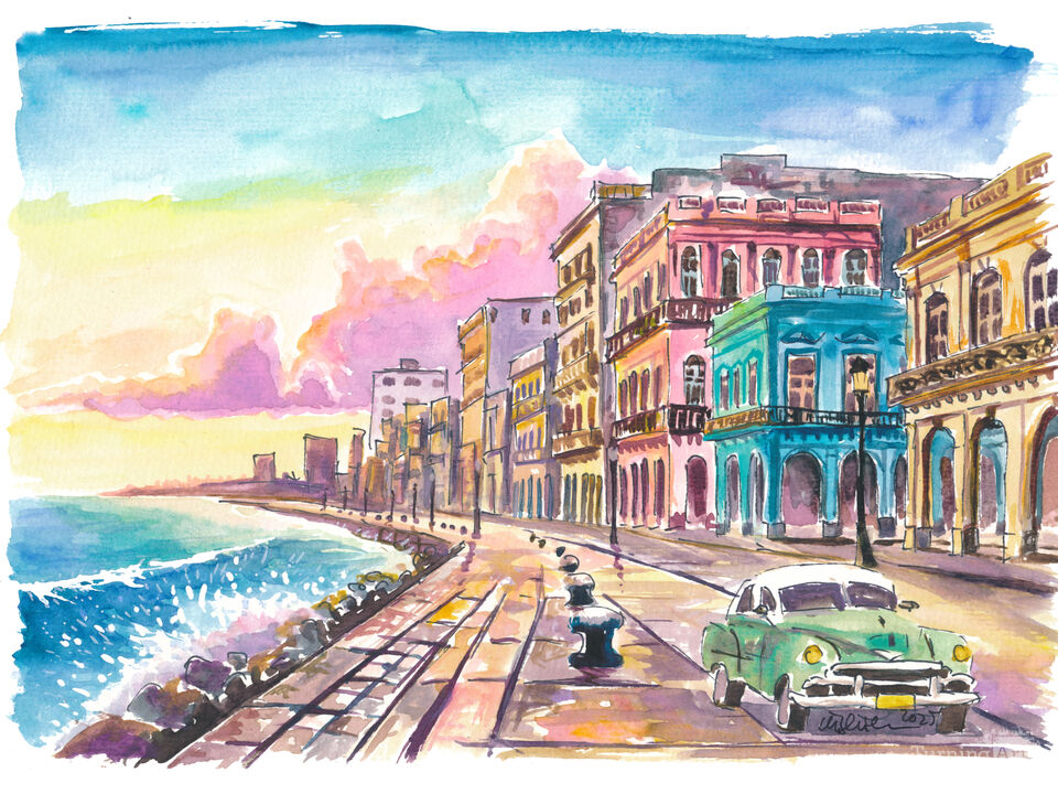 Timeless Havana Malecón with Oldtimer