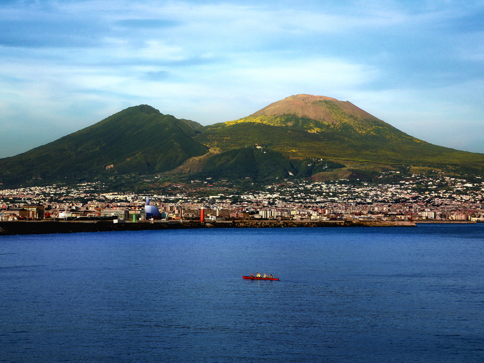 Series 112: Naples Italy Is Soooo Raw