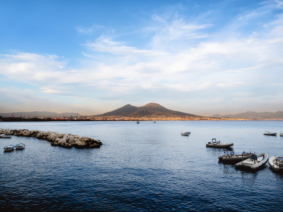 Series 112: Naples Italy Is Soooo Raw