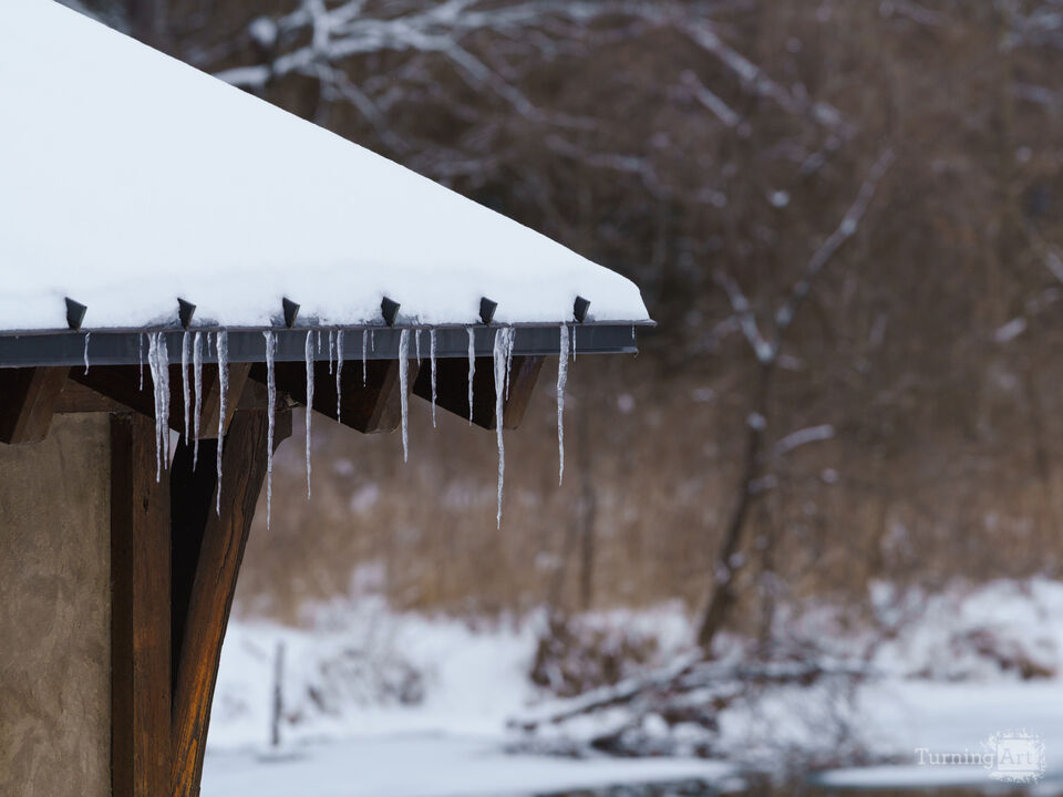 Rooftop Hanging Icicles