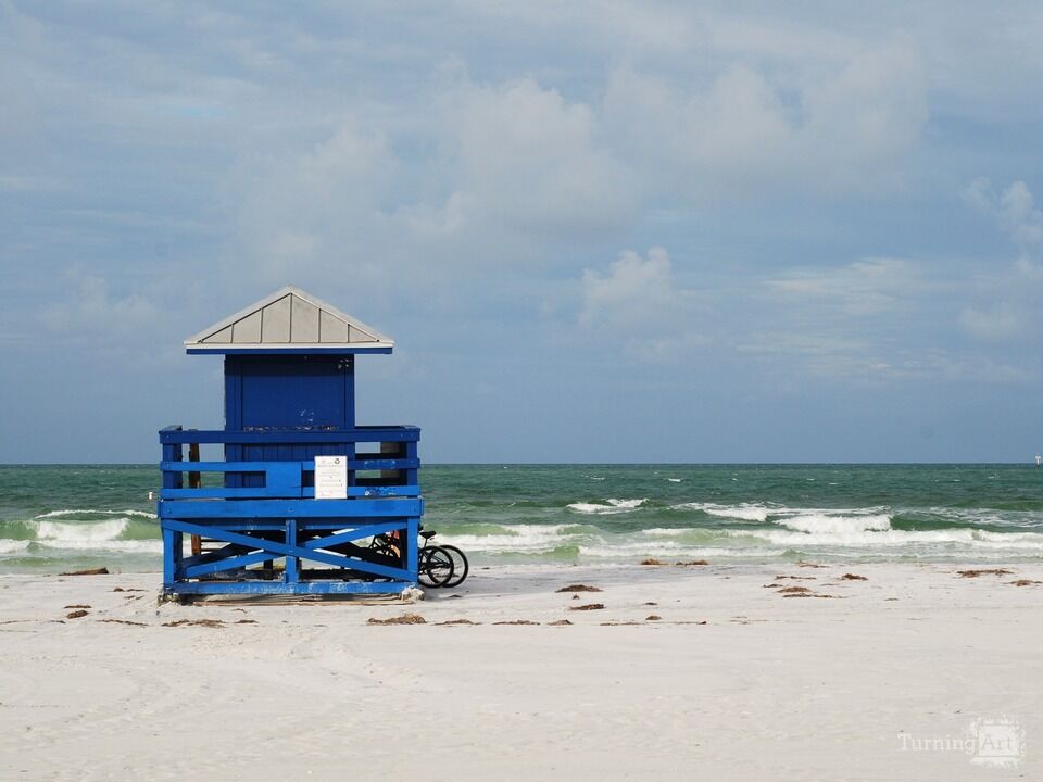 Blue Siesta Key Lifeguard Stand, Florida, 1 of 4