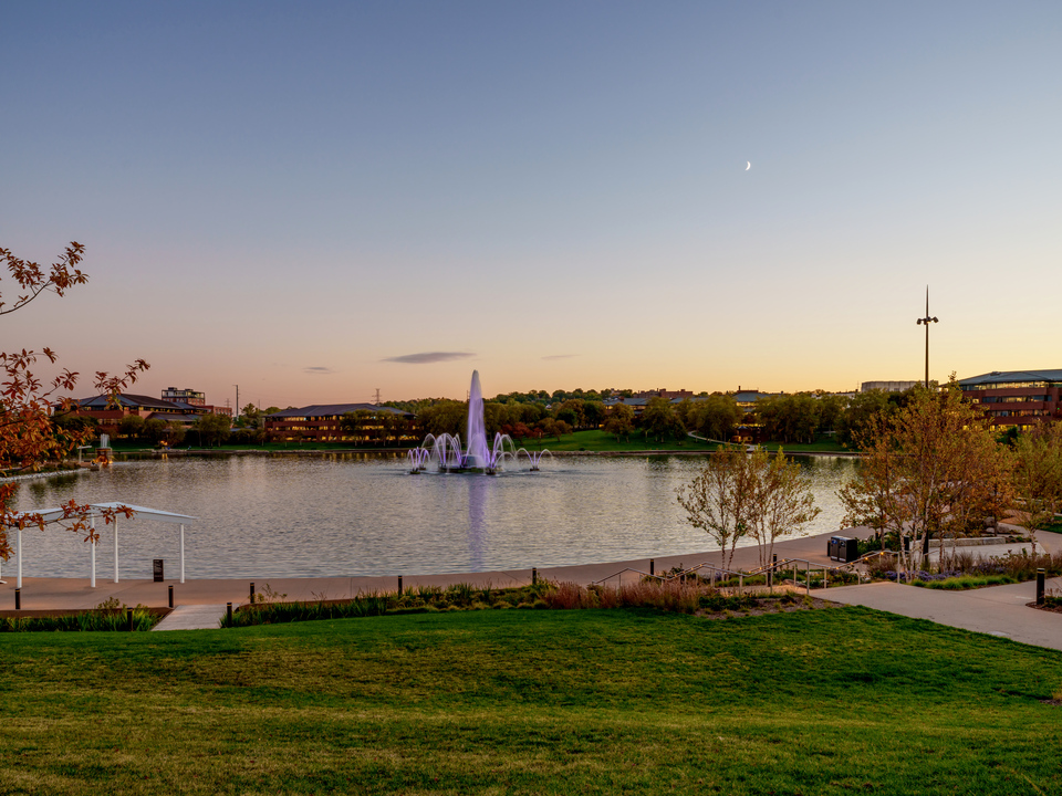 Dusk And Moon Over An Omaha Fountain