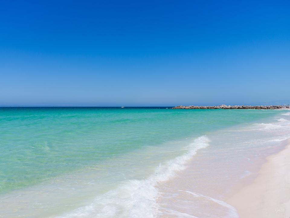 Tropical Emerald Waters Of Shell Island