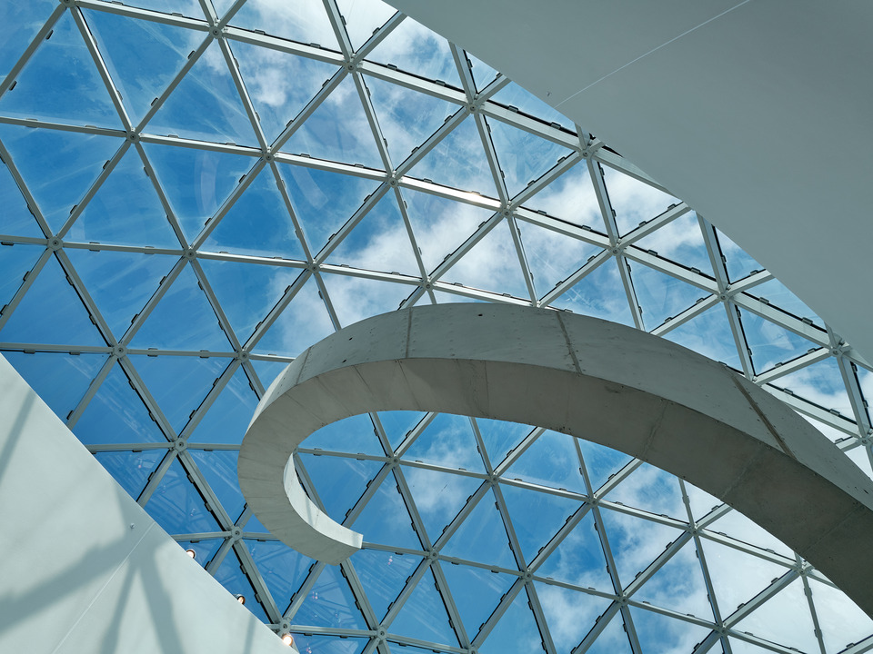The Sky and the Helix Staircase, Dali Museum