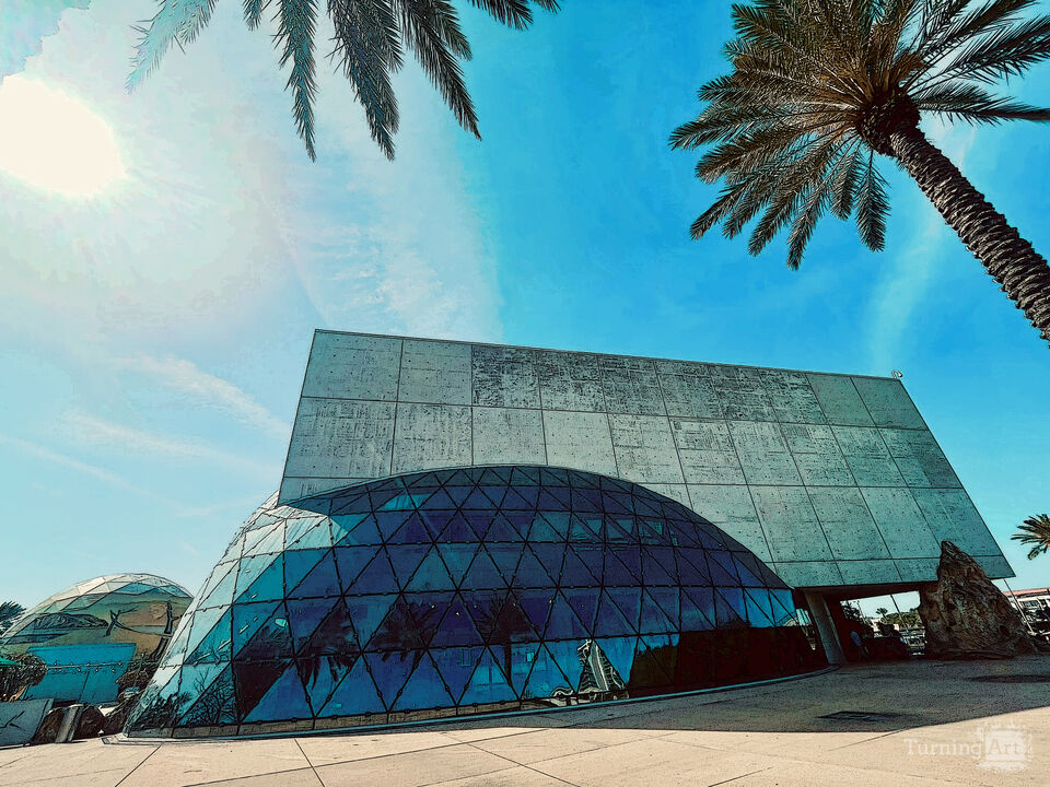 Dalí Museum Exterior – St. Petersburg
