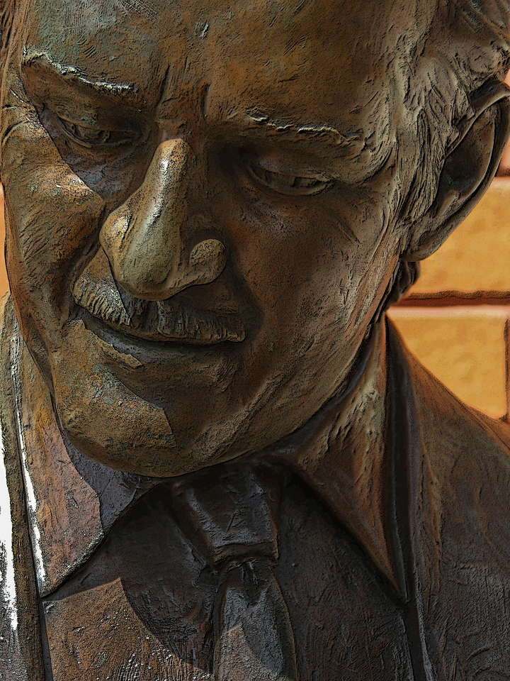 Ybor City Sculpture – Portrait Detail