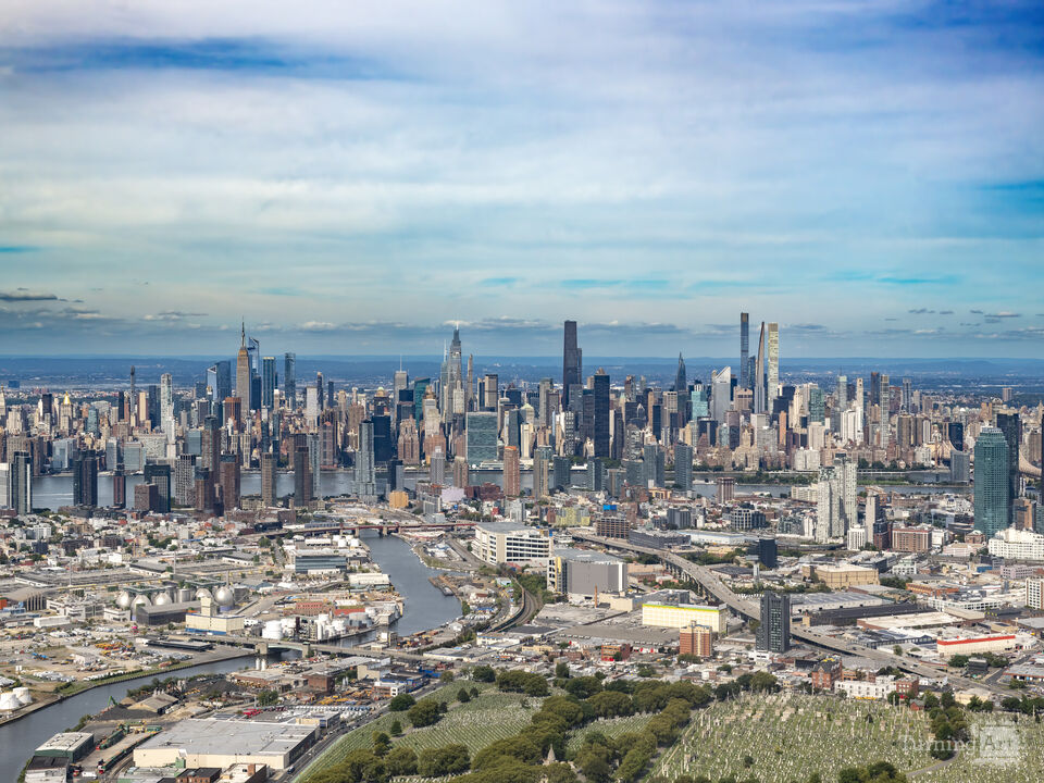 A wide aerial view of Manhattan