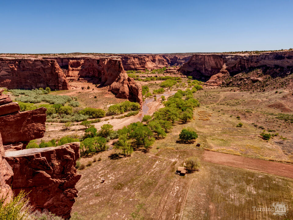 Tsegi Overlook Canyon de Chelly Cliff View