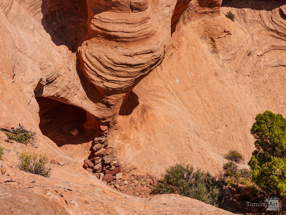 Rock Pile And Alcoves Canyon de Chelly