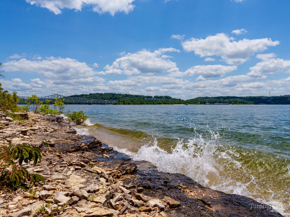 Kimberling City Table Rock Lake Wave Action