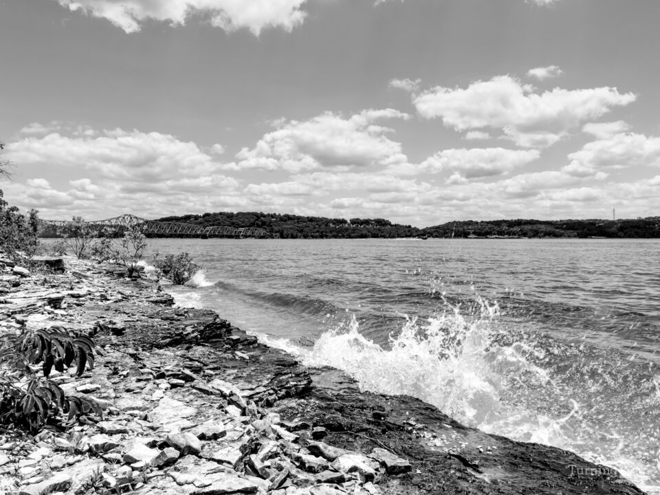 Kimberling City Table Rock Lake Wave Action BW