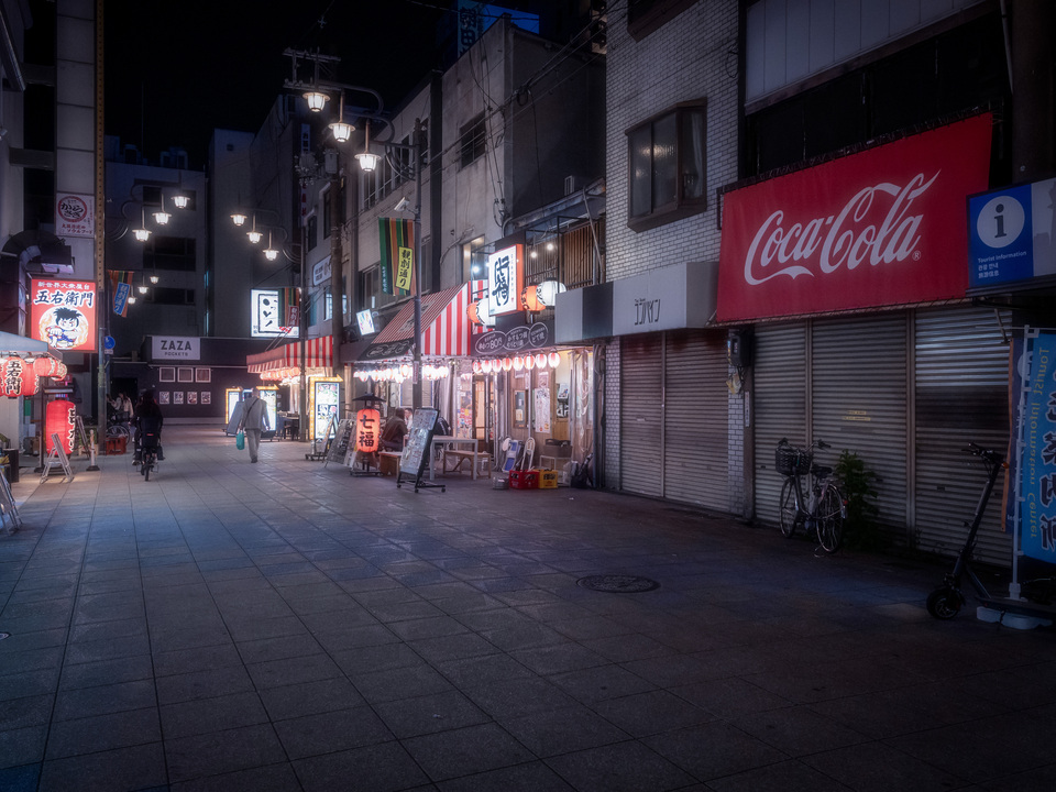 Quiet Osaka Lantern Street