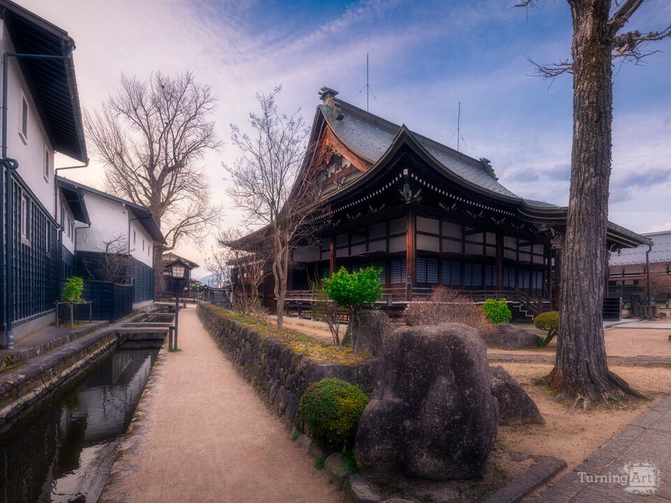 Path Through the Temple Grounds