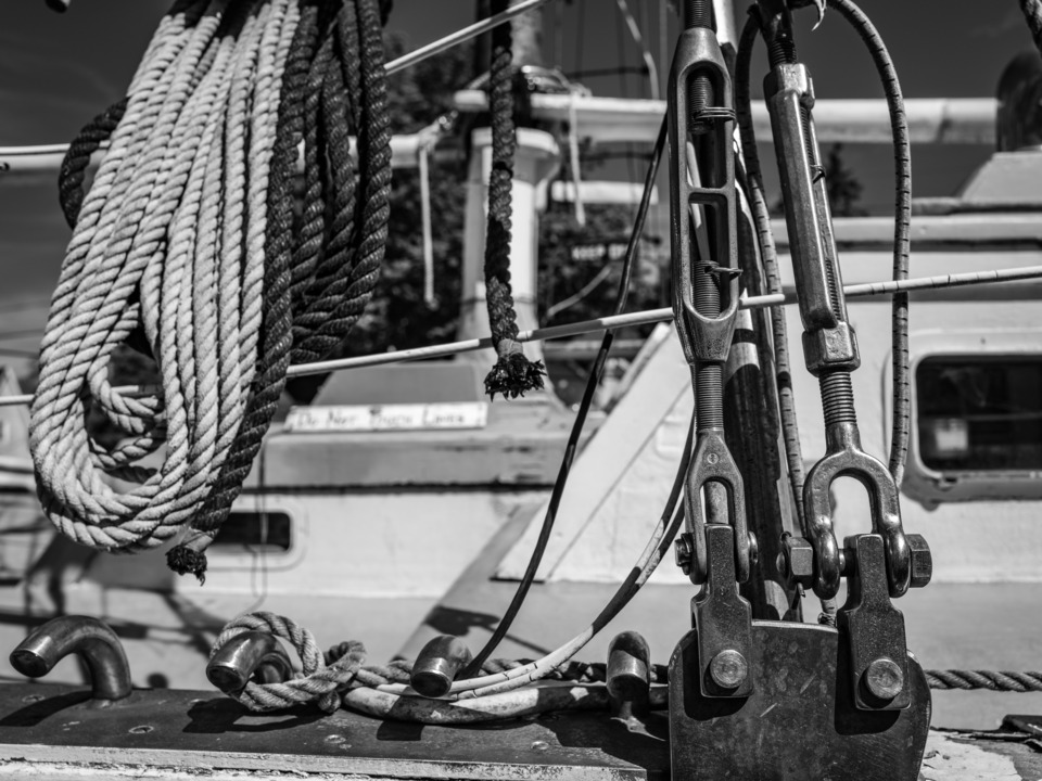 B&W of Roping and Rigging on a Sailing Yacht