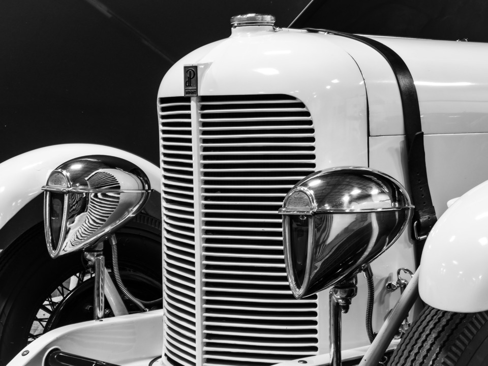 B&W 1930 Dupont Le Mans Speedster