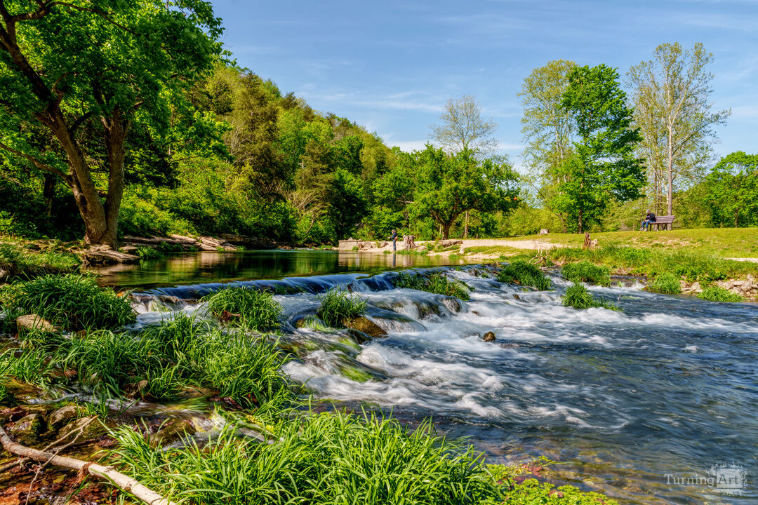 Roaring River Ozarks Retreat