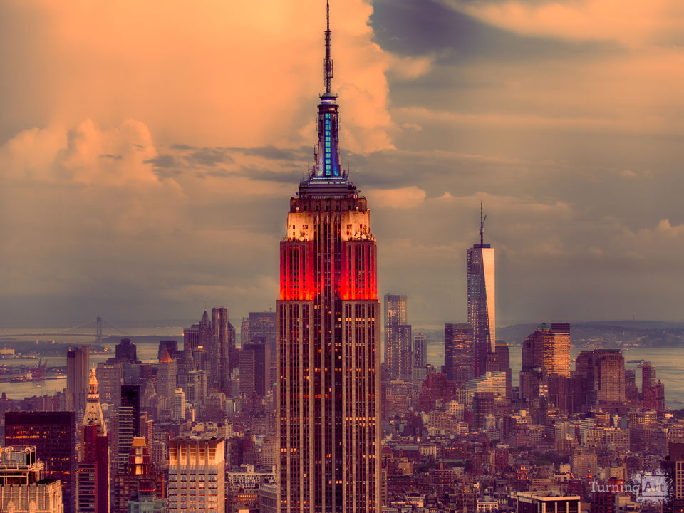 Empire state in red white blue