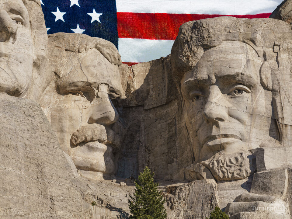 Mount Rushmore Roosevelt And Lincoln Flag