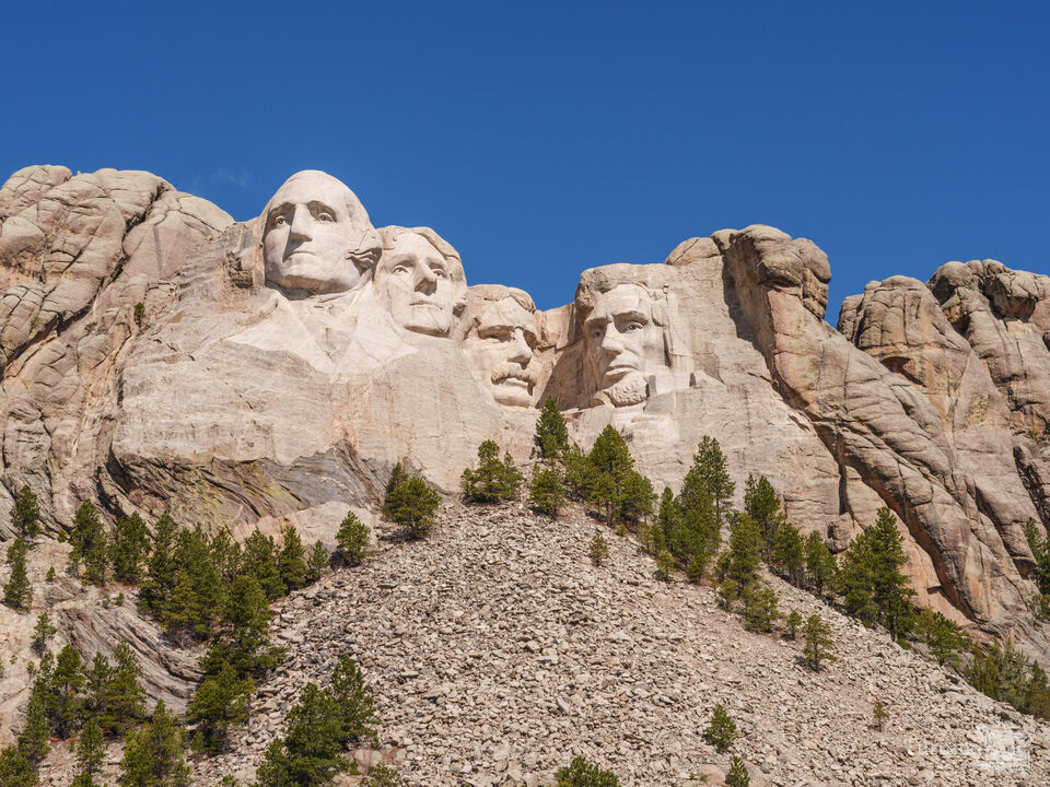 Classic View Of Mount Rushmore
