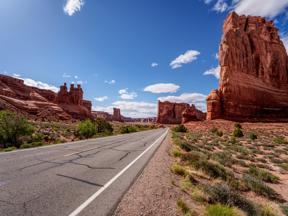 Park Avenue Roadside View Arches