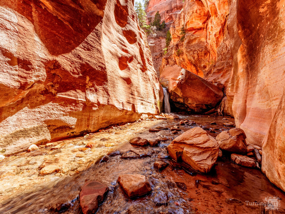 Kanarra Falls Slot Canyon Waterfall