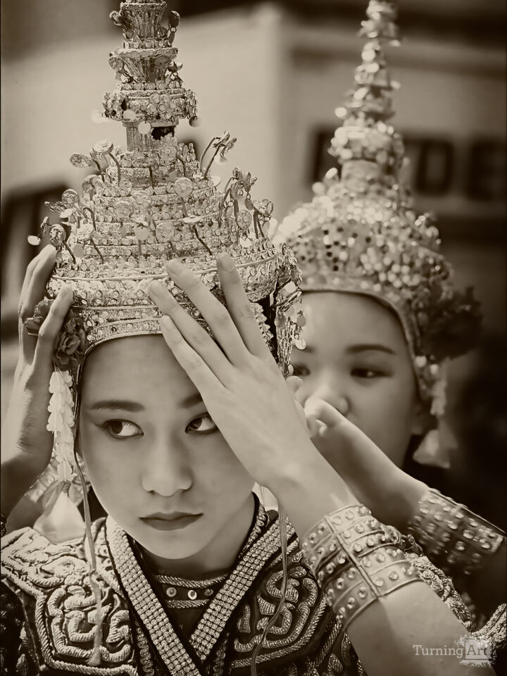 Thai Dancers