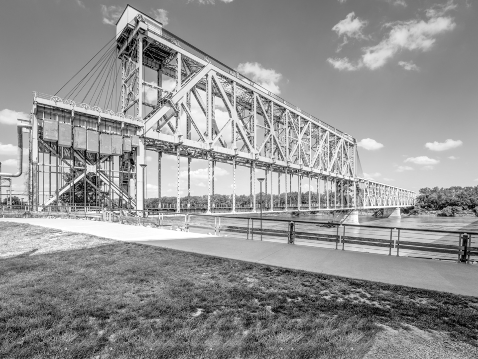 ASB Double Decker Bridge Kansas City Grayscale