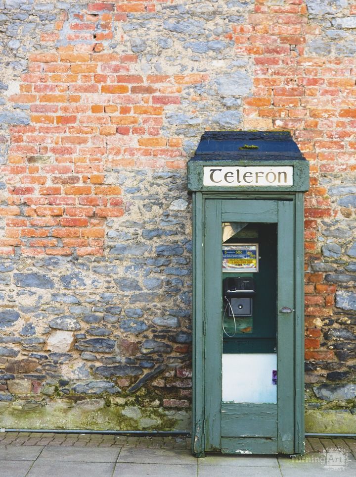 Telephone booth