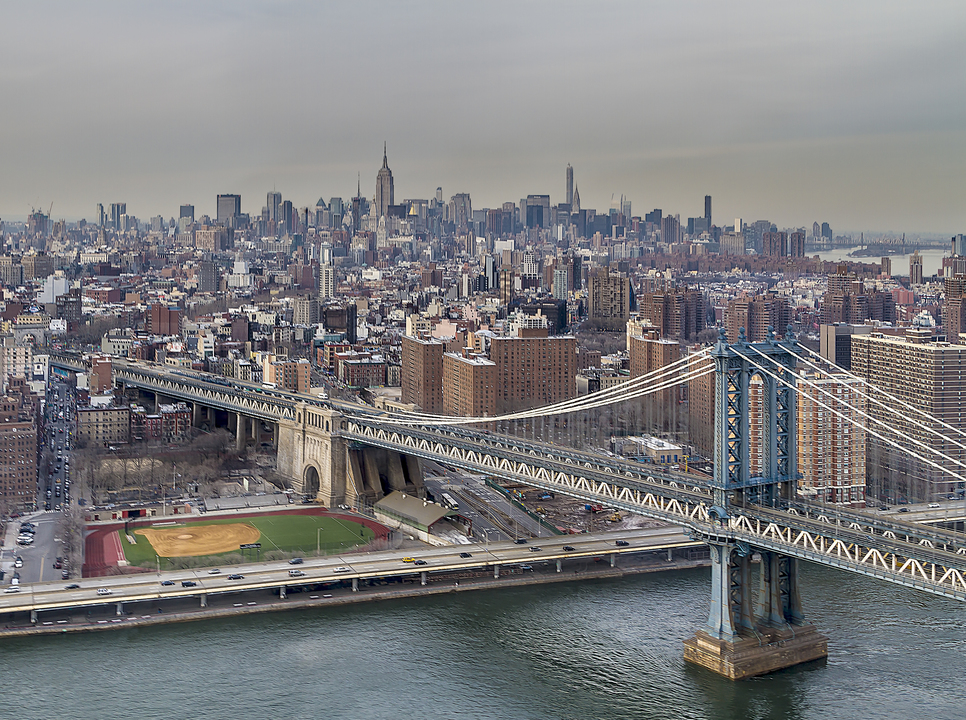 Manhattan Bridge In Bound  6116