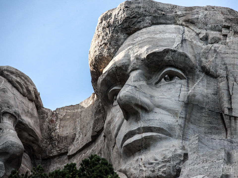 Abraham lincoln at mount rushmore