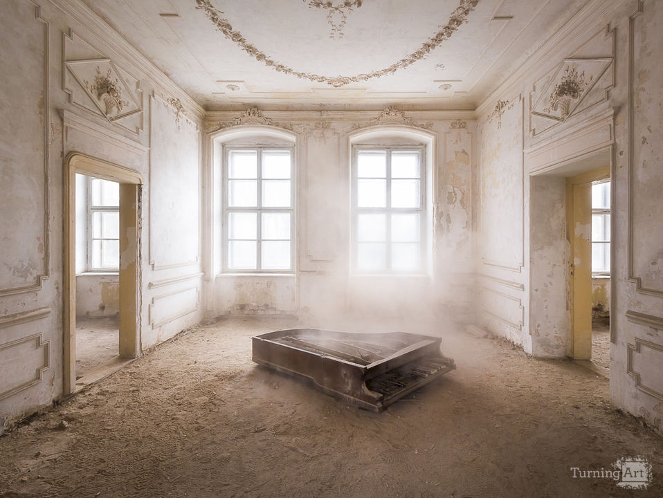 Piano in the Dust