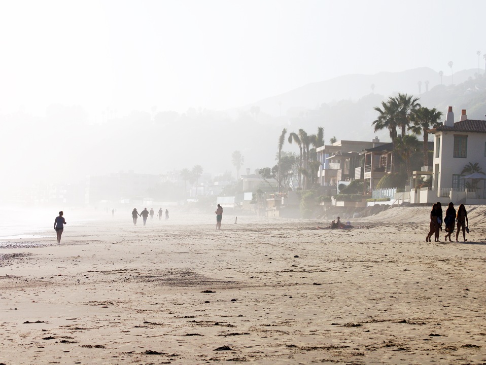 Malibu Beach nightlife 2-3